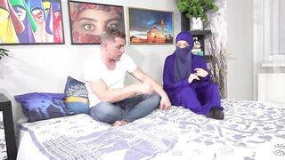 Niqab Goddess likes it hard