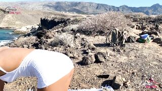 Outdoors Solo Female Masturbation and Squirting on the Rocks -