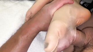 SPITTING HIS CUM ON MY SOLES .stockings Turf Job (By Jossie