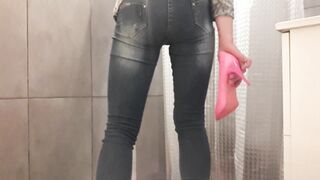 Wetting my Jenas all go to my Shoes I Performance