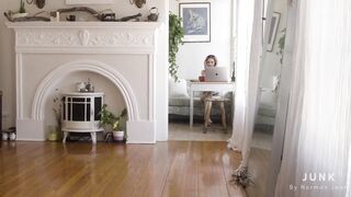 Wake up with Pornstar April Snow. Follow her as she Starts her Day