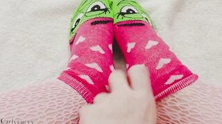 Hips, Boobs, Butt, Twat, and Toes Showing Off with Adorable Socks On!