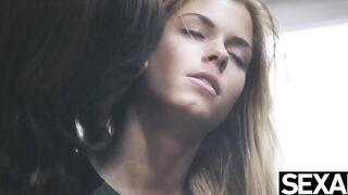 Incredible Sexy Lesbians Eat each Other's Soak Vagina to Insane Orgasms