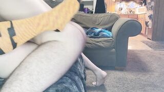 Daddy Shows off his Unshaved Cheeks during Accidental Recording...cummed at the end