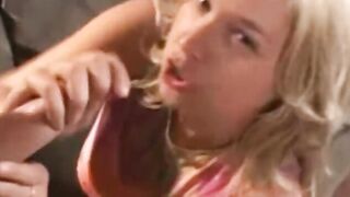 An Public Hand Job Session into a Sunny Day and a Creampie