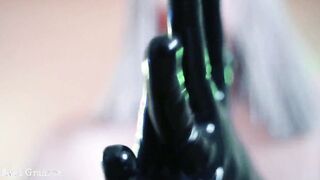pvc gloves clip