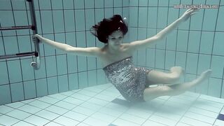 Loris Licicia Bouncing her Jugs Underwater