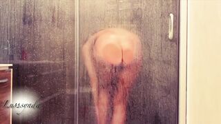 Lusssynda does Water Treatments into the Shower