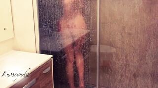 Lusssynda does Water Treatments into the Shower