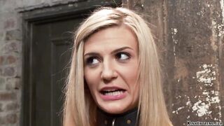 Master makes bimbo squirt over long dick