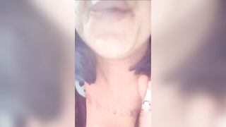 Hot Smoker Spit Play Long Melons Pop out on Live