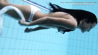 Underwater swimming stripping Beauty Zhanetta