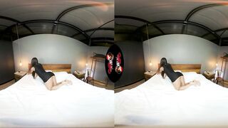 VRLatina - Big Booty Amazing Latin 19 Yo Sex VR Experience