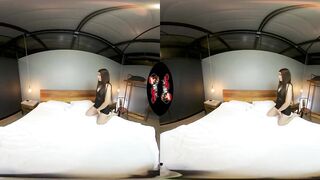 VRLatina - Big Booty Amazing Latin 19 Yo Sex VR Experience