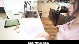 Perverted cougar stepmother Havana Bleu taught bro Hottie to nailed