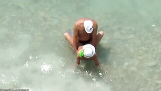 Coït entre nudistes matures