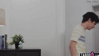 Big Tit teens stepsister Payton Preslee wanted to crash at bros