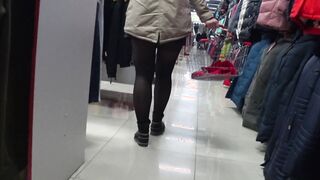 Petite milf into the Fitting Room.