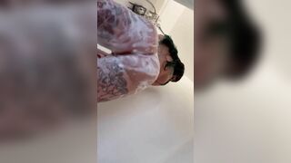 Who wants to Hop into with Me? Pawn Twerking into the Shower.
