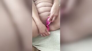 WHEN THE HUBBY IS NOT HOME I JERK OFF MY SNATCH