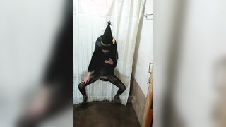 عاهرة تكسر المحرمات | Halloween Arabic Witch Squirting inside my Wc