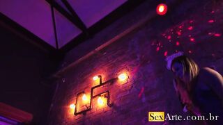 Liberal couples have sex at the club - Manuh Cortez