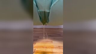 I pissing inside my yoga leggings...you want them ?