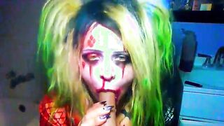 Bimbo into a harley quinn costume blows your dick