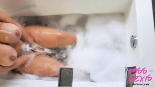 Bubble Bath Tub Vagina Play