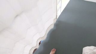 With a Gf like that it's impossible to go out to work