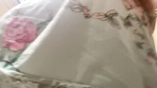 Booty hungry for daddy’s penis
