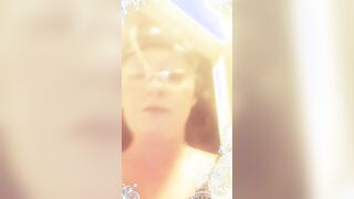 Smoking, peeing , bimbo mom