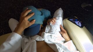 MEETS A LUCKY HOE ON A TYNEDR and CUM INTO HER THROAT