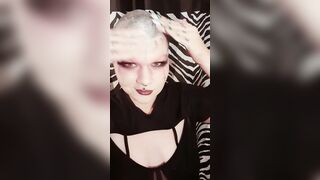 Gothic chick razor shaves fellatio shaved for you
