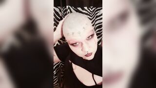 Gothic chick razor shaves fellatio shaved for you