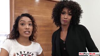 African barely legal Sarah Lace cant resist to her MILF stepmothers