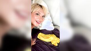 Bareback et éjac interna dans la chatte d'une blonde inconnue