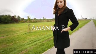 Adorable 18 pulls down her jeans and masturbates into a outdoor place