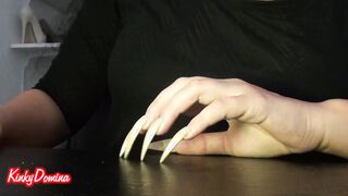 Sharp Huge Nails Tapping Flicking