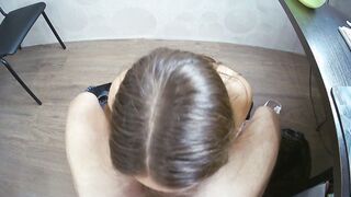 секретарша отсосала в офисе