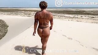 On 4 like that, who can take it? www.cassianacosta.com