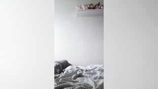 Fucking myself and cumming rough