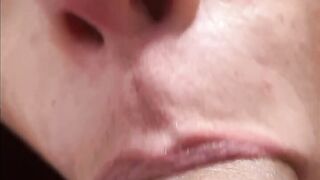 mom W/ BEAUTY HUGE BUTT THROWS IT BACK INSIDE A HUGE DICK THEN SLURPS UP HER MESS