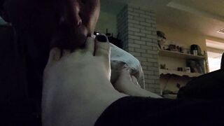 Worshiping crazy toes and soles blowing foot