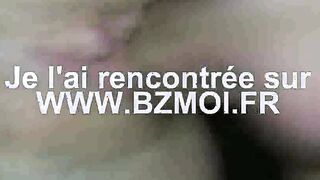 Trio hot avec une jeune blondinette