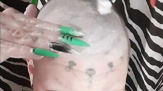 Shaving my oral sex turns me on soooo much!