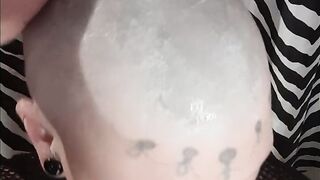 Shaving my oral sex turns me on soooo much!