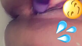 Pink vagina has a humongous cumshot