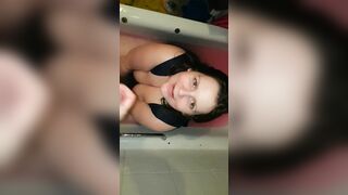 Bath Tub Fun Into Jelly Slime - Check Out LoveJelly