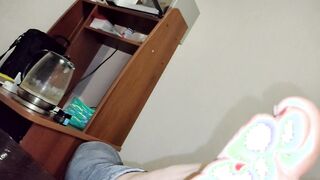 The Smell Of Those Smelly Toes Turns On - Licked The Soles Of The Foot Of A Beauty Mom -